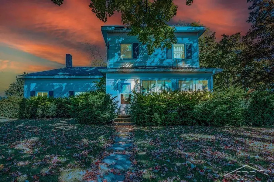 104 W Michigan Street, Farwell, MI 48622