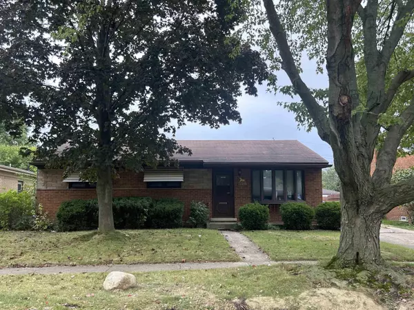 26608 Marilyn Avenue, Warren, MI 48089