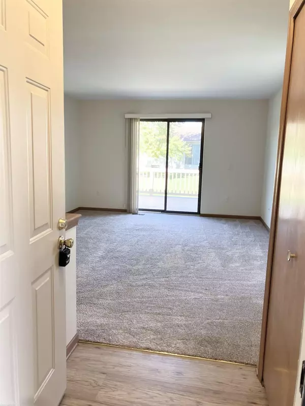 MI,26233 Annagrove Lane