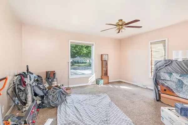 Chesaning, MI 48616,202 S Clark Street