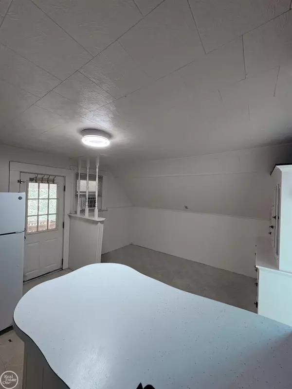 MI 48043,100 Market Street