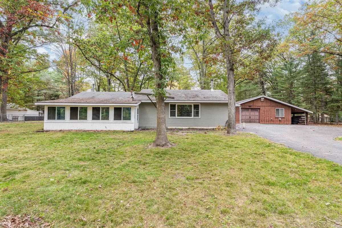 Alger, MI 48610,4701 Scenic River Drive
