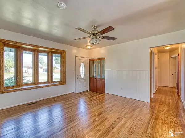 Westland, MI 48186,31203 Birchwood Street