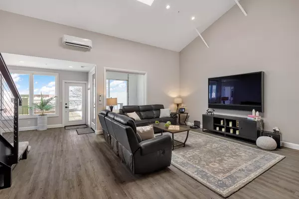 MI,65 Sea Ray Boulevard