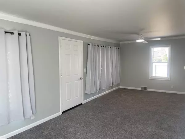 Warren, MI 48089,24650 STEWART Avenue
