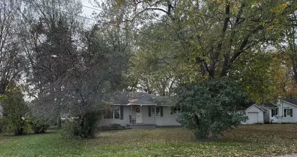 606 E SUMMIT Street, Breckenridge, MI 48615