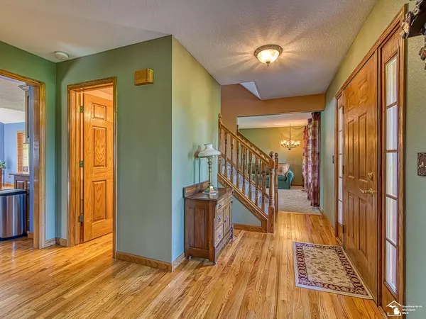 Newport, MI 48166,4992 Post Road