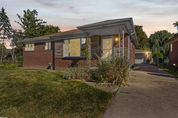 Saint Clair Shores, MI 48081,26318 San Rosa Street