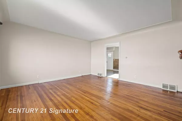 Saginaw, MI 48602,3433 Court Street