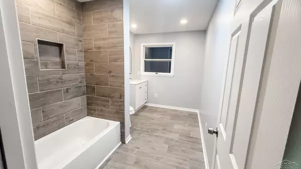 Saginaw, MI 48603,5564 Katherine Court