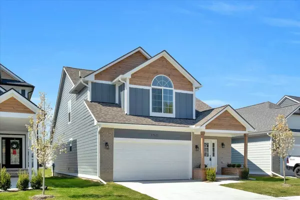 27621 Maryjane Lane E, MI 48047
