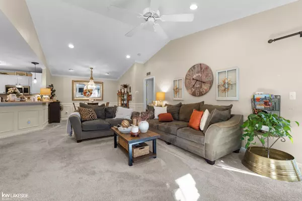 Clinton Twp, MI 48038,15432 Yale Drive