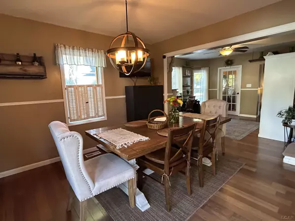 Blissfield, MI 49228,502 Giles Avenue