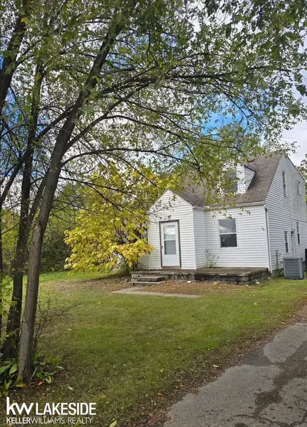 47051 Frederick Road, Shelby Twp, MI 48317