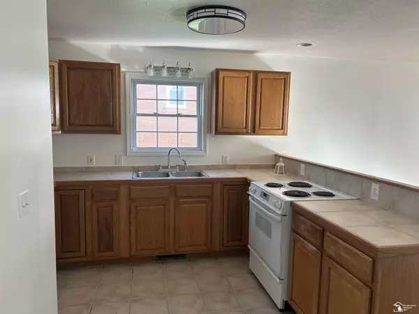 Monroe, MI 48161,724 W Front Street