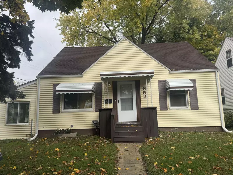 652 Huron Street, Flint, MI 48507