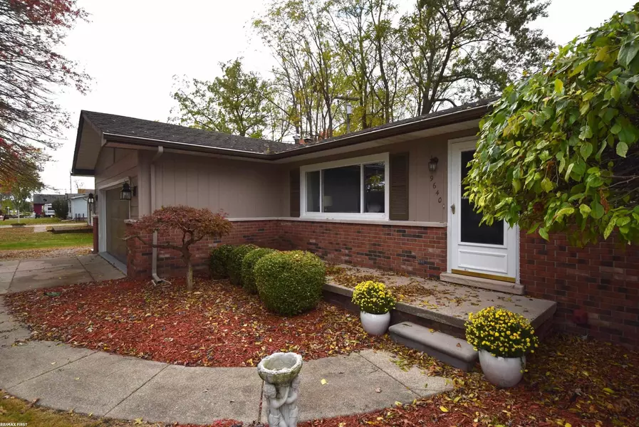 9640 Shady Lane Court, Algonac, MI 48001