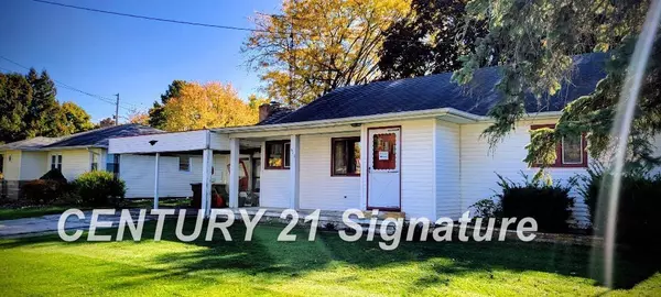 612 Sunnyside Drive, Chesaning, MI 48616