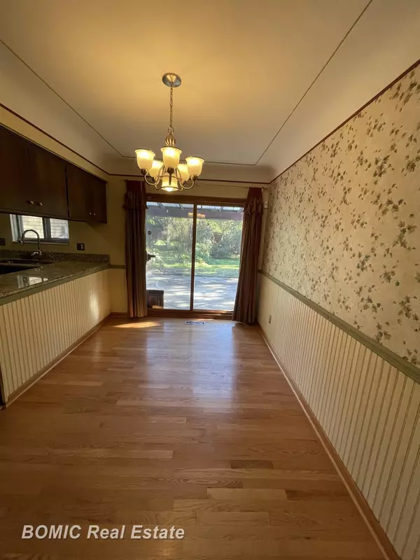 Sterling Heights, MI 48310,37134 Almont E Drive