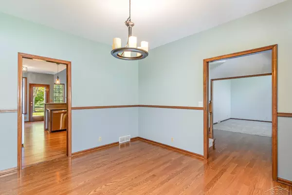 Saginaw, MI 48603,5054 Loganberry Drive