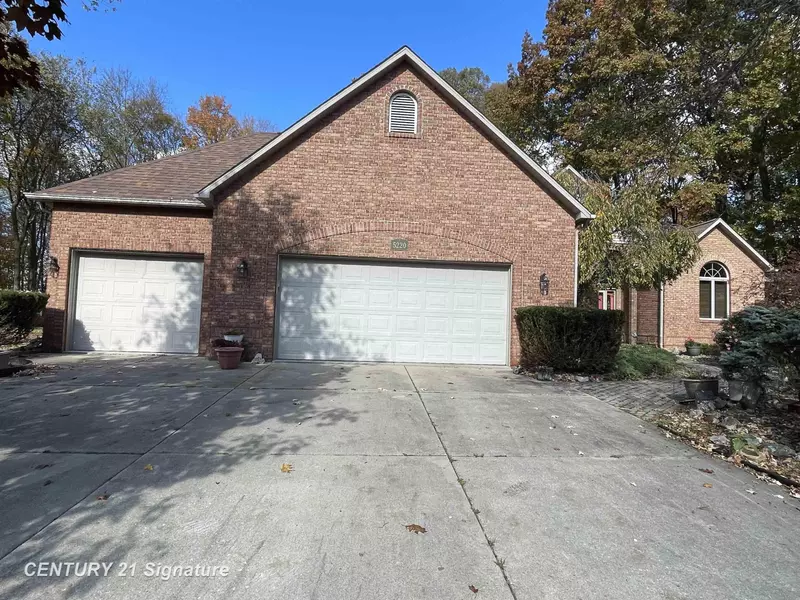 5220 Wyndemere Circle, Swartz Creek, MI 48473