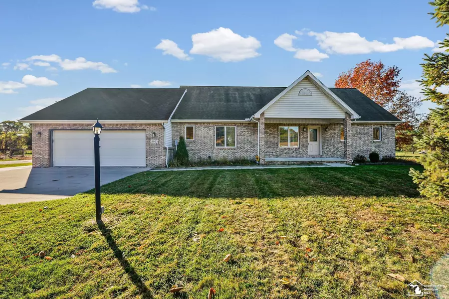 1905 W Smith Road, Temperance, MI 48182