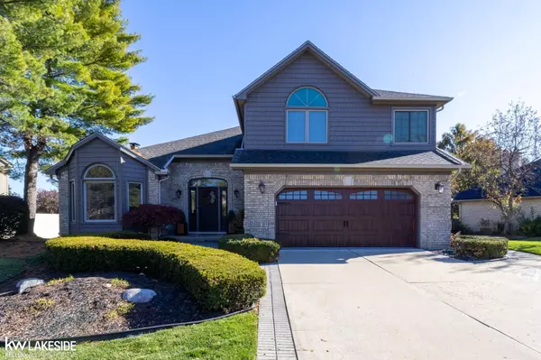 43852 Columbia Drive, Clinton Twp, MI 48038