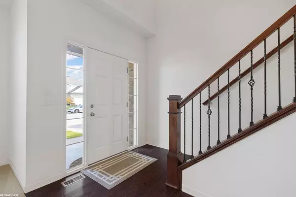 MI 48042,55321 Demaret Drive