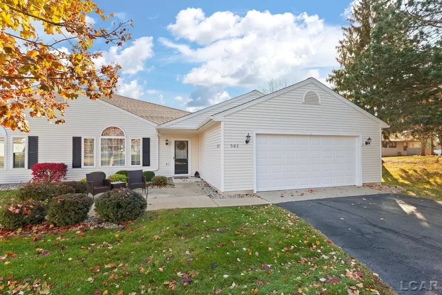 502 CARRIAGE Drive, Tecumseh, MI 49286