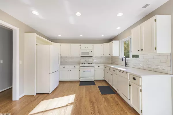 Shelby Twp, MI 48317,47214 Harry Street