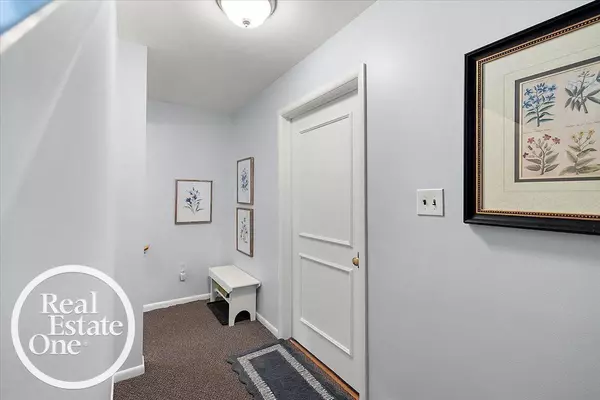 Grosse Pointe, MI 48230,616 Cadieux Road