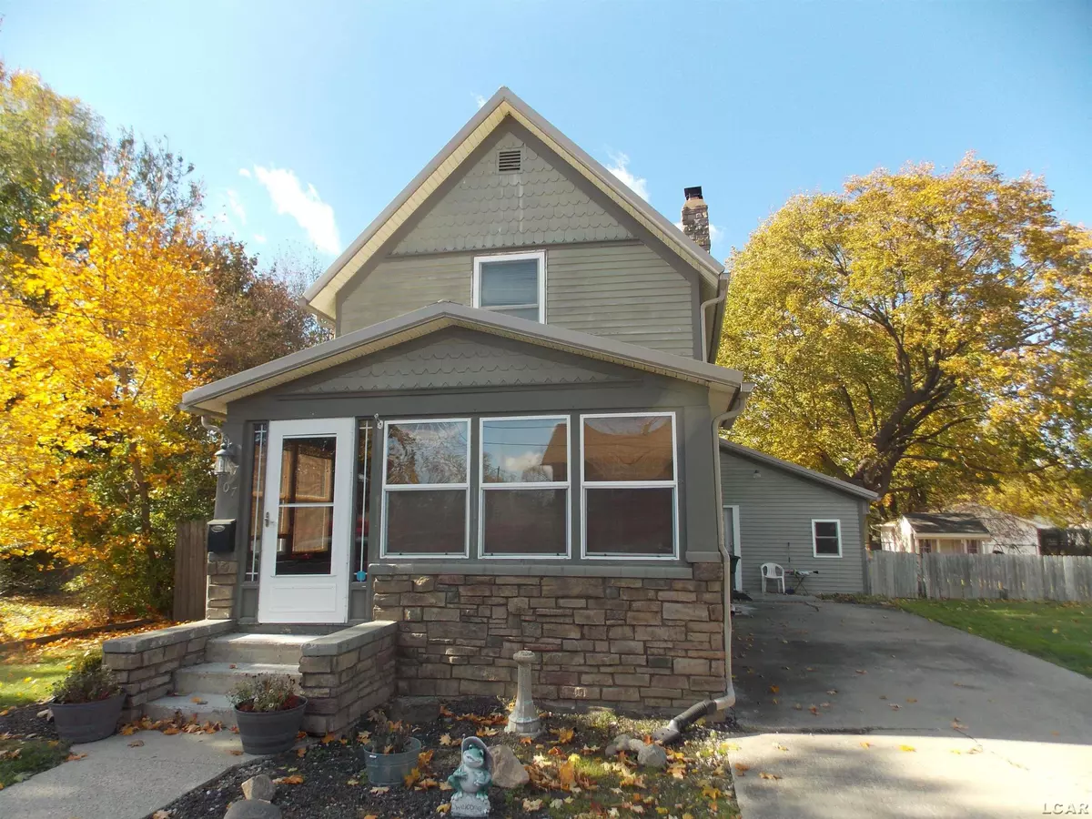 Tecumseh, MI 49286,107 N Van Buren Road