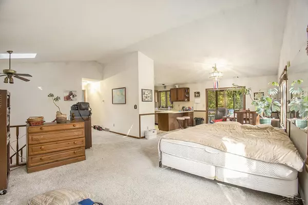 Spring Lake, MI 49456,17501 W Spring Lake Road