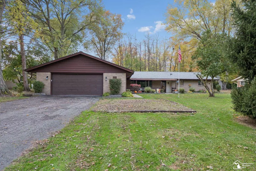 7227 Kenilworth Drive, Lambertville, MI 48144