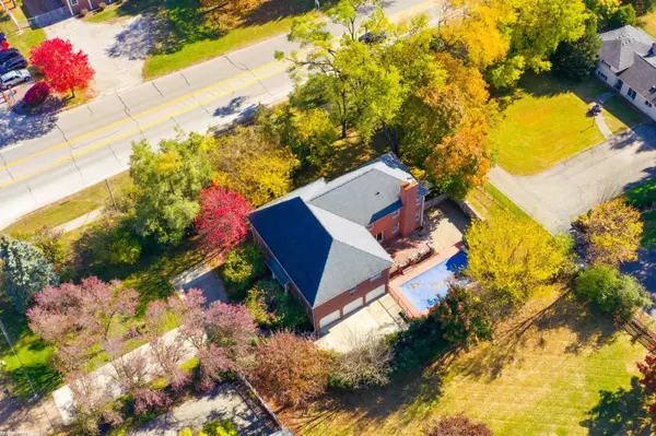 Bloomfield Hills, MI 48301,6580 Red Maple Lane