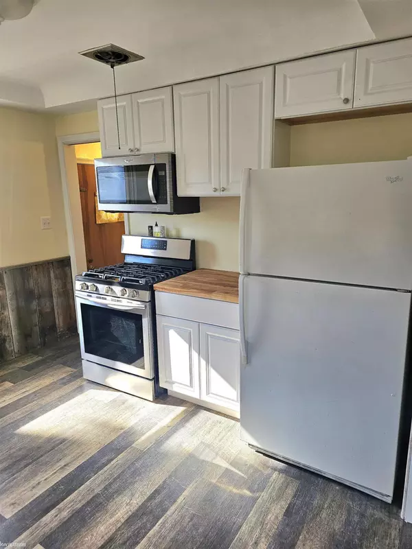 Saint Clair Shores, MI 48080,20624 Sunnyside Street