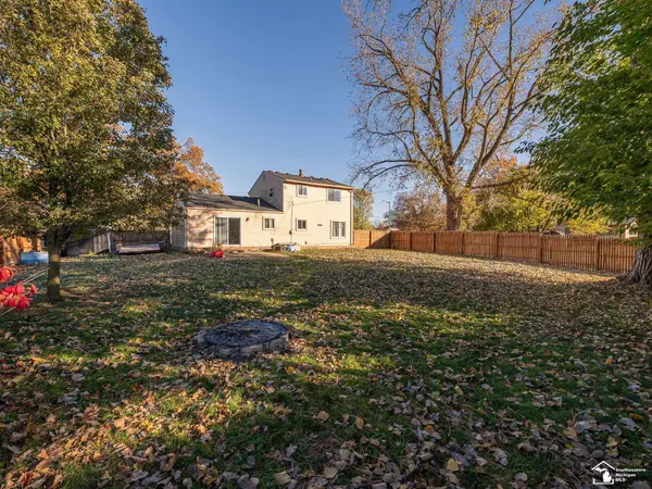 Romulus, MI 48174,5814 Second Street