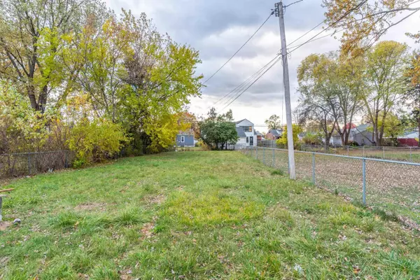 Eastpointe, MI 48021,16042 Forest Avenue