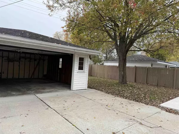 MI 48080,19916 Alger Street