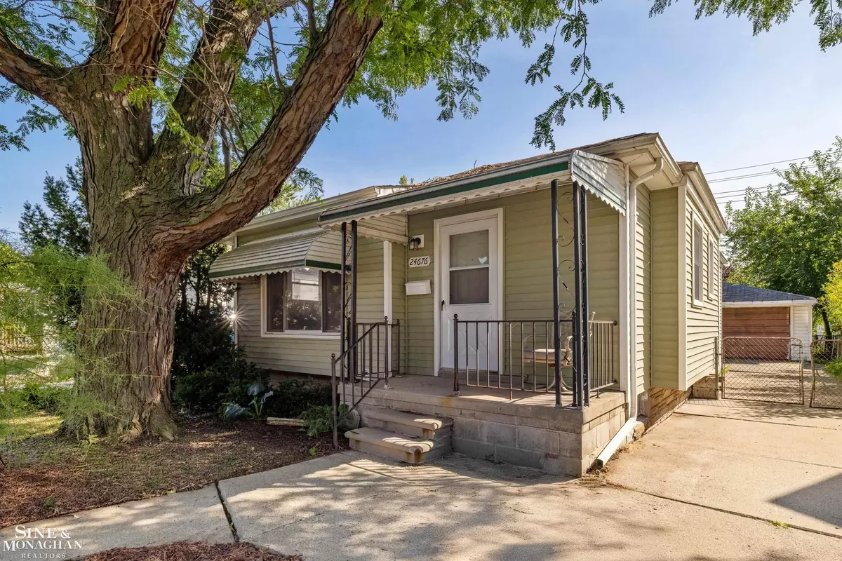 Eastpointe, MI 48021,24676 Lambrecht Street