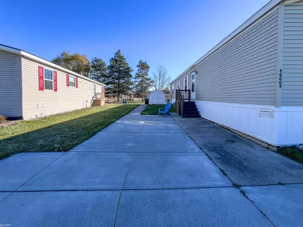 Macomb, MI 48044,44604 Bonaparte Drive