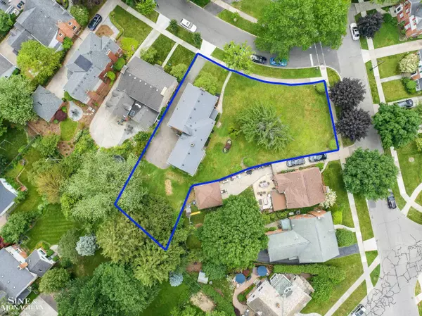 Grosse Pointe Farms, MI 48236,276 Lewiston Road