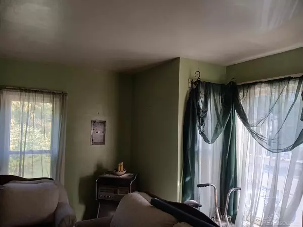 Benton Harbor, MI 49022,489 Vineyard Avenue