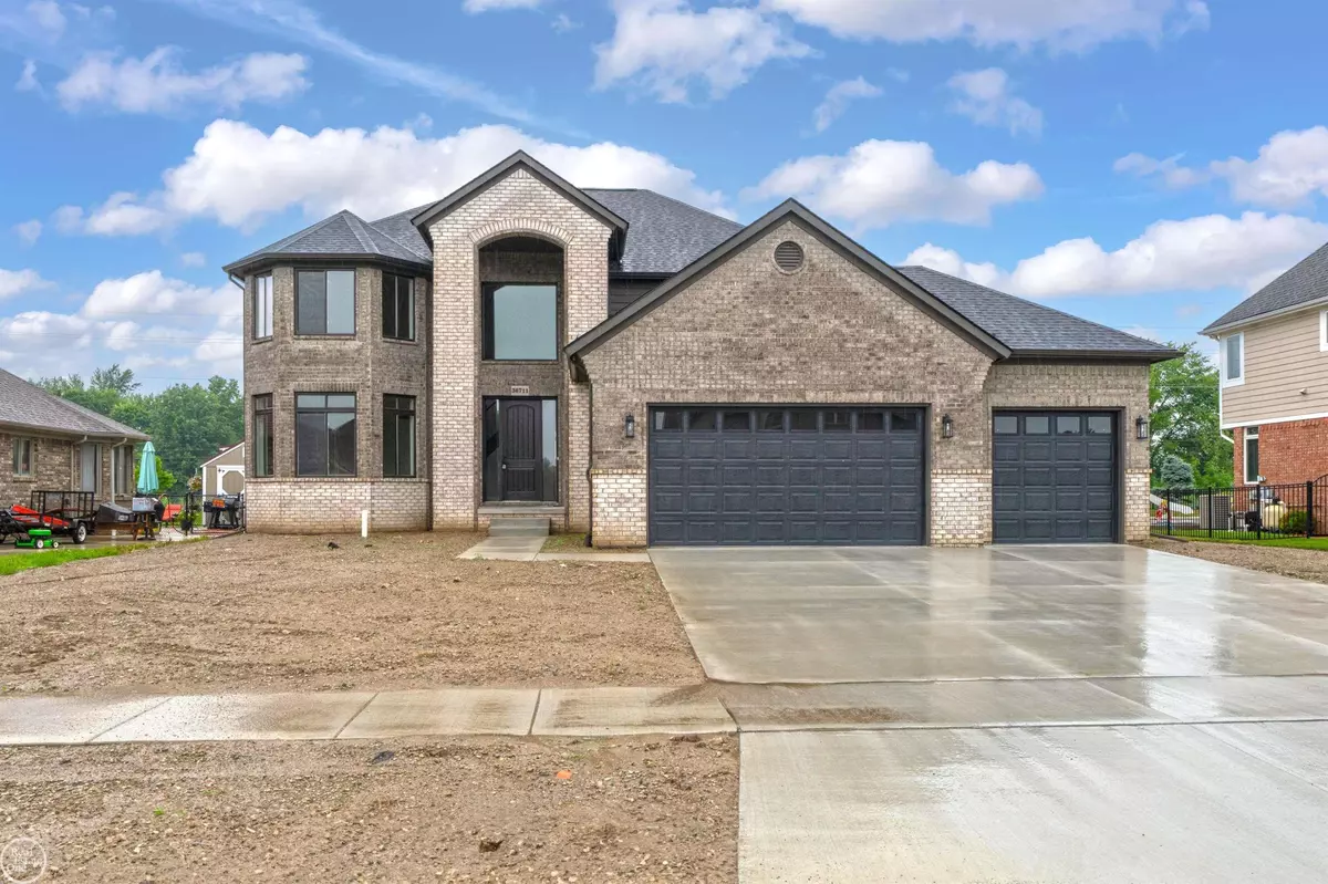 New Baltimore, MI 48047,36711 N Pointe Drive