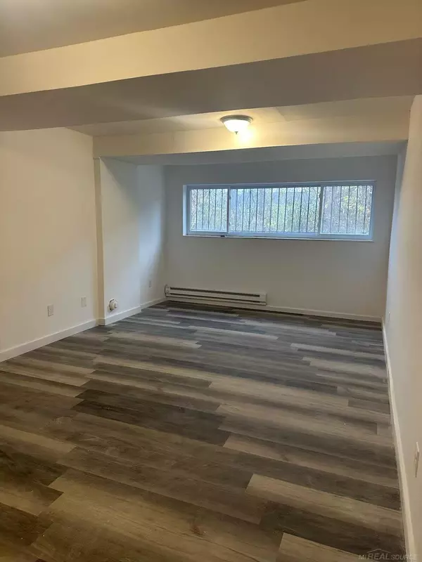 Detroit, MI 48224,11811 Morang Drive