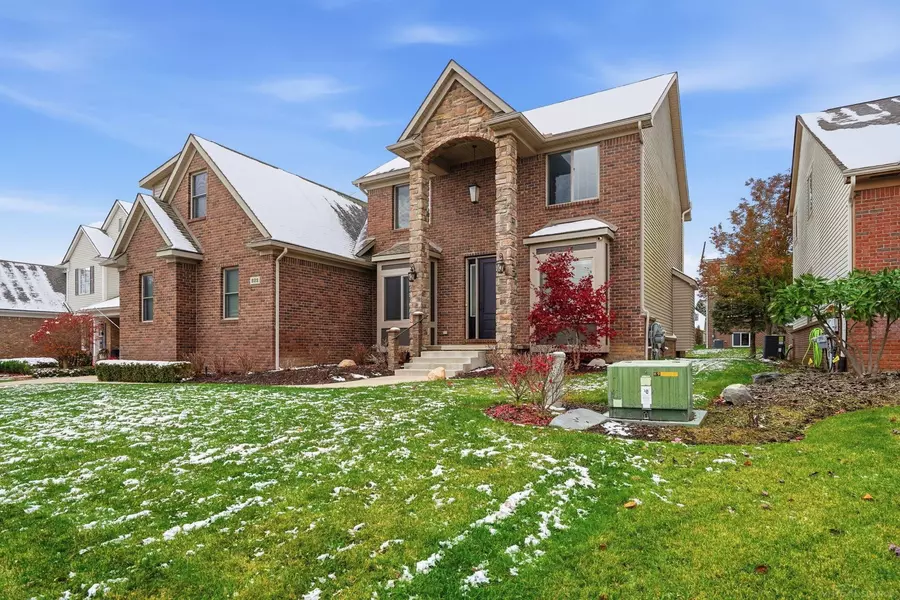 922 Chelsea Boulevard, Oxford, MI 48371