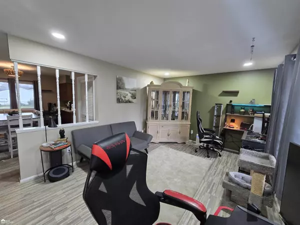 Flint, MI 48507,3139 Red Barn Road