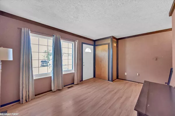 MI 48047,51204 Cathryn Ct. Court