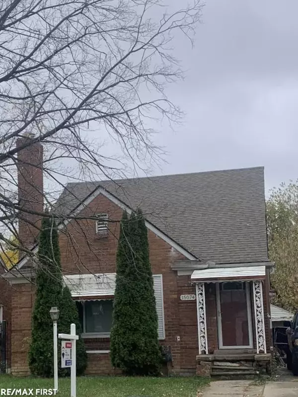 15074 Young Street, Detroit, MI 48205