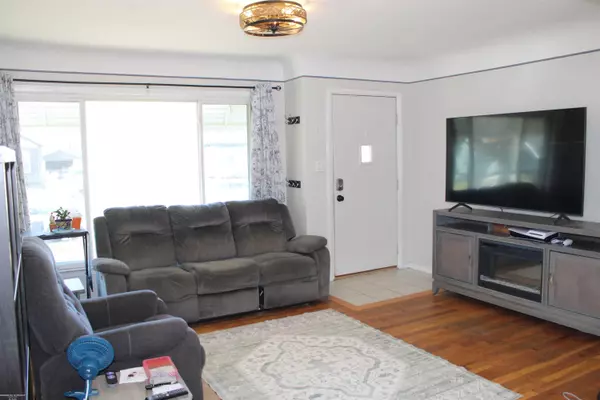 Mount Clemens, MI 48043,629 Chippewa Street